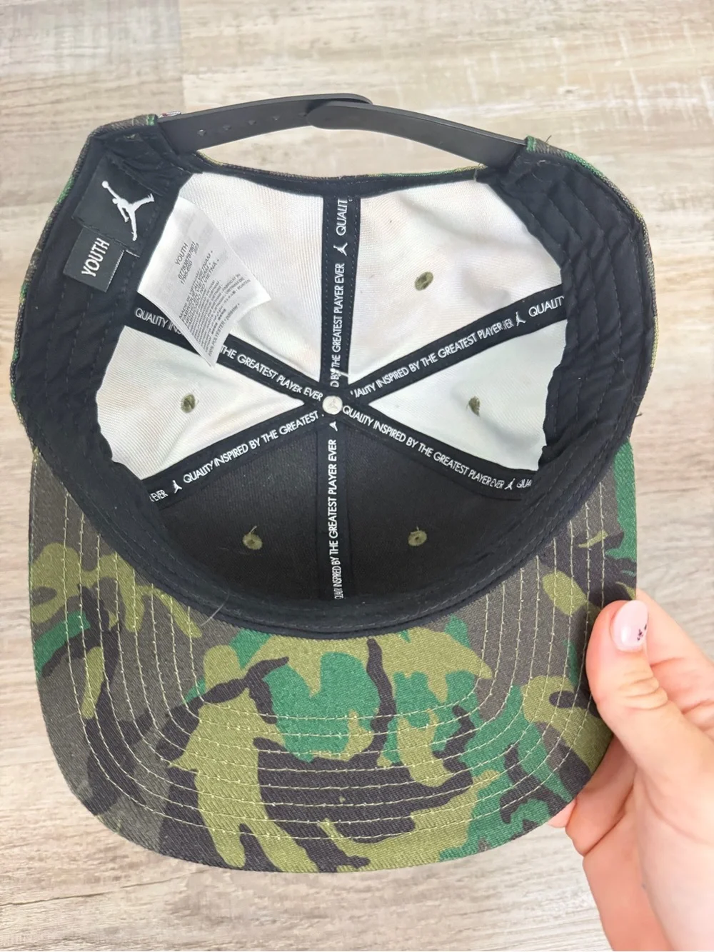 Jordan Youth Camo Snapback Hat with Red Jumpman, size 8-20 NEW w/ tags